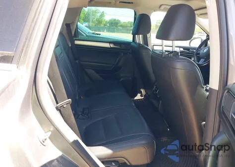 2011 Volkswagen Touareg V6 from USA, damaged, VIN WVGFF9BP7BD004979